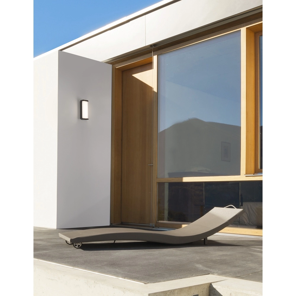 Strakke buitenlamp Keen grijs Lyora 5212017415134