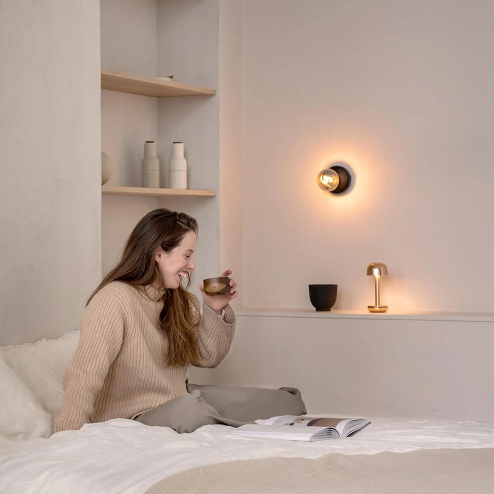 Oplaadbare wandlamp Bee Black Smoked Humble 7446023299213
