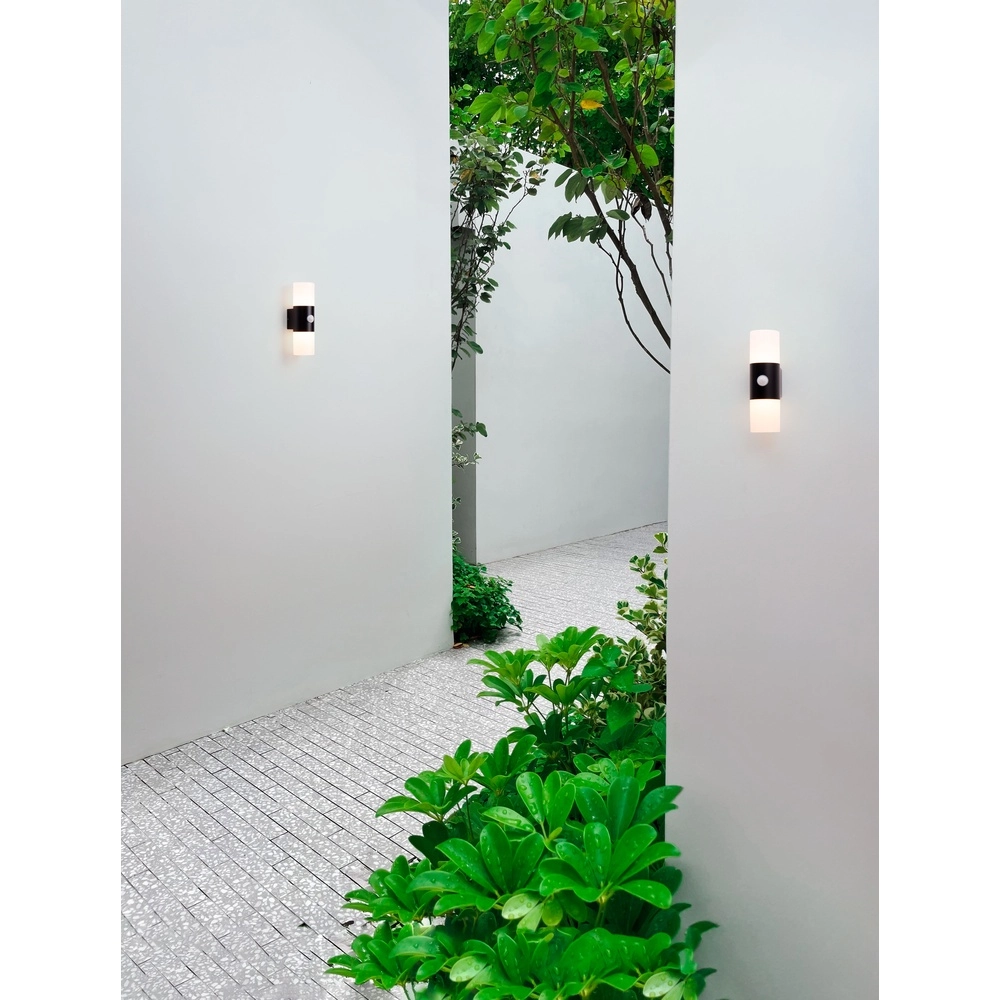 Design wandlamp Paul zwart met sensor Lyora 5212017448255