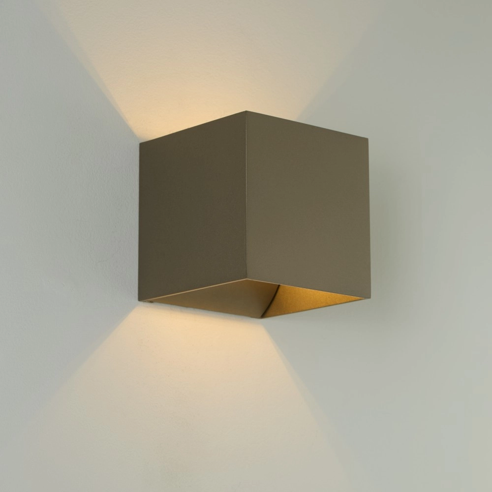 Opbouwspot Newton up & down bruin