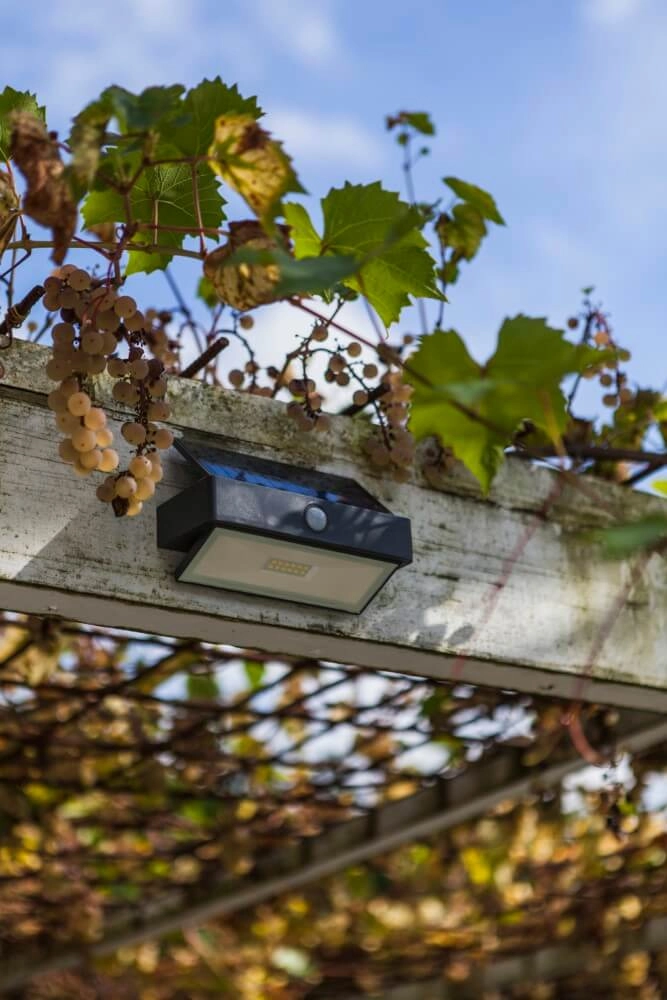 Solar wandlamp Arrow antraciet Lutec 6939412046402