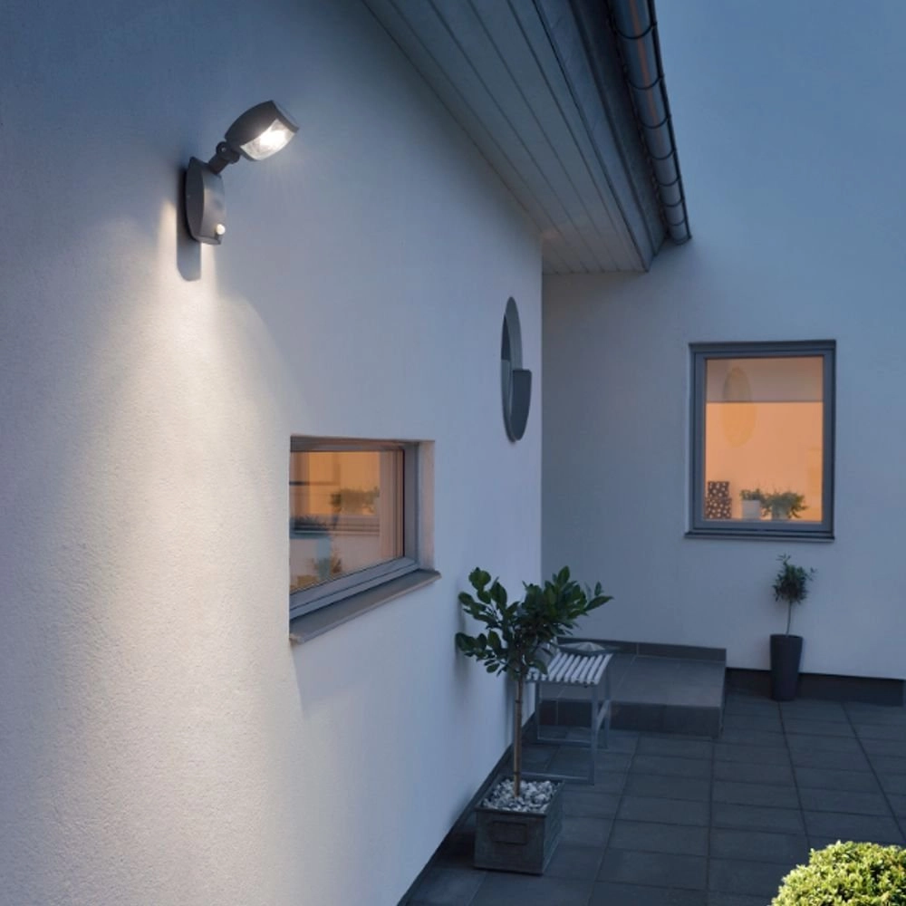 Wandspot Latina met bewegingssensor 3w KonstSmide 7318307937374