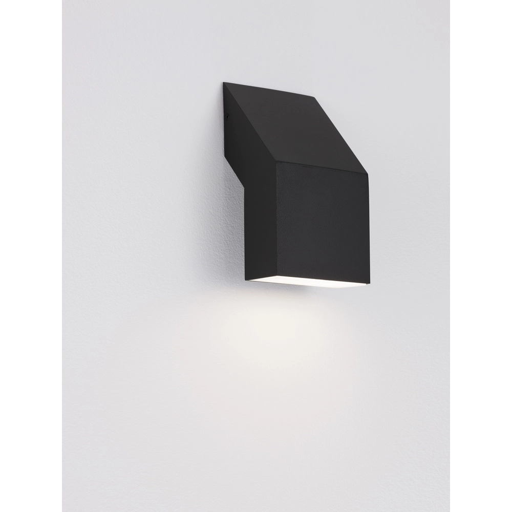 Design wandlamp Brigitta zwart Design wandlamp Brigitta zwart