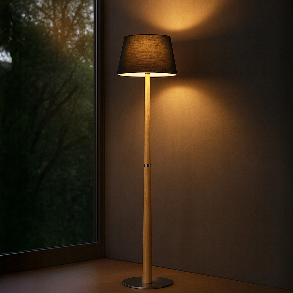 Vloerlamp Timber hout met zwarte kap Brilliant 4004353464904