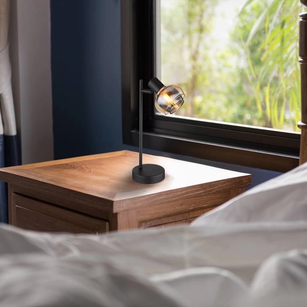 Zwarte tafellamp Tokki enkel amber smoke glas Globo 9007371452033