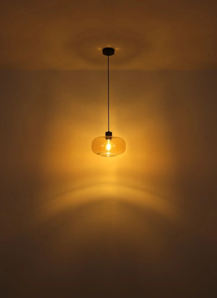 Zwarte hanglamp Giuseppe amber glas Globo 9007371444212