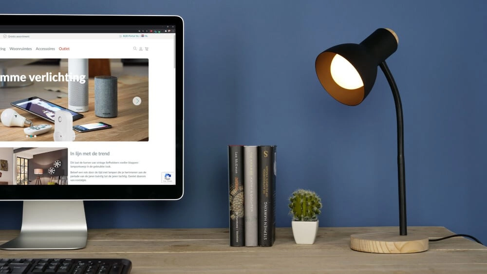 Landelijke bureaulamp Veradal zwart met hout Eglo 9002759988319