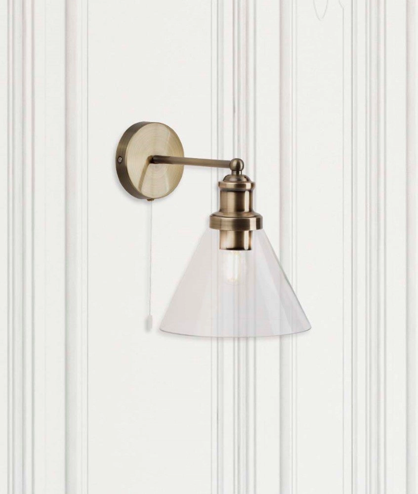 Landelijke wandlamp Pyramid Searchlight 5053423125695