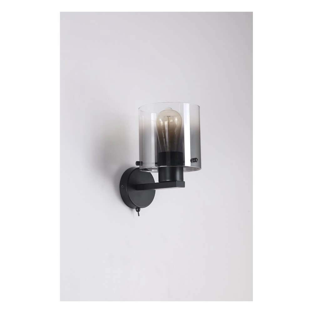 Zwarte wandlamp Sweden design Searchlight 5053423272016