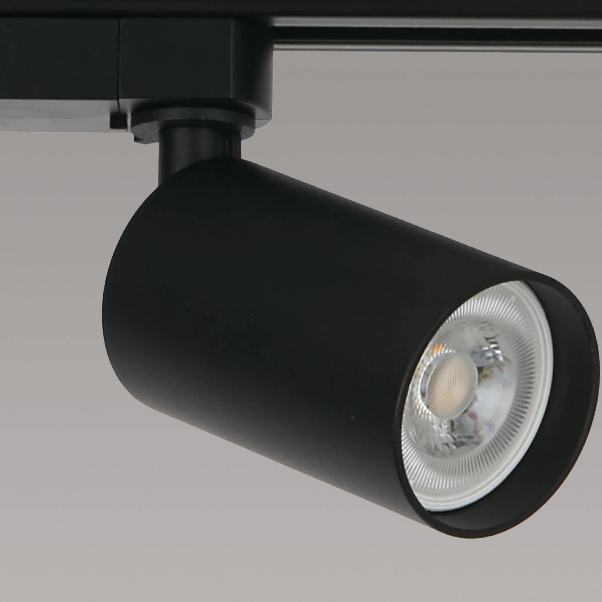 Railspot TraQ Orion zwart Lyora 5053423317045