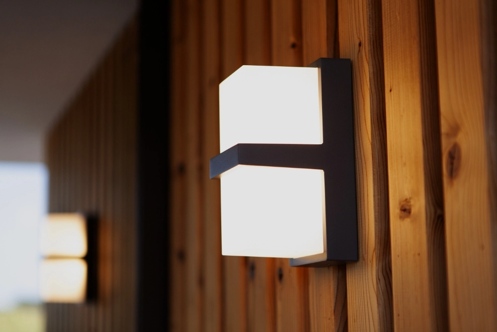 Moderne wandlamp Stela Lutec 6939412015545