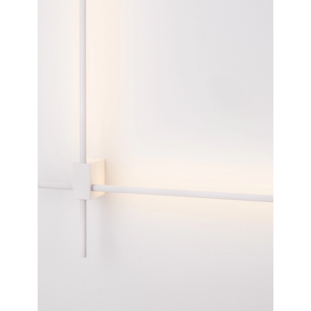Strakke wandlamp Peak wit Lyora 5212017473721