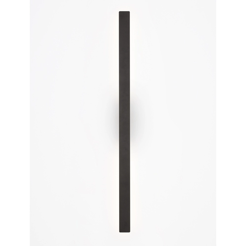 Strakke wandlamp Aneth zwart 104cm Lyora 5212017447302