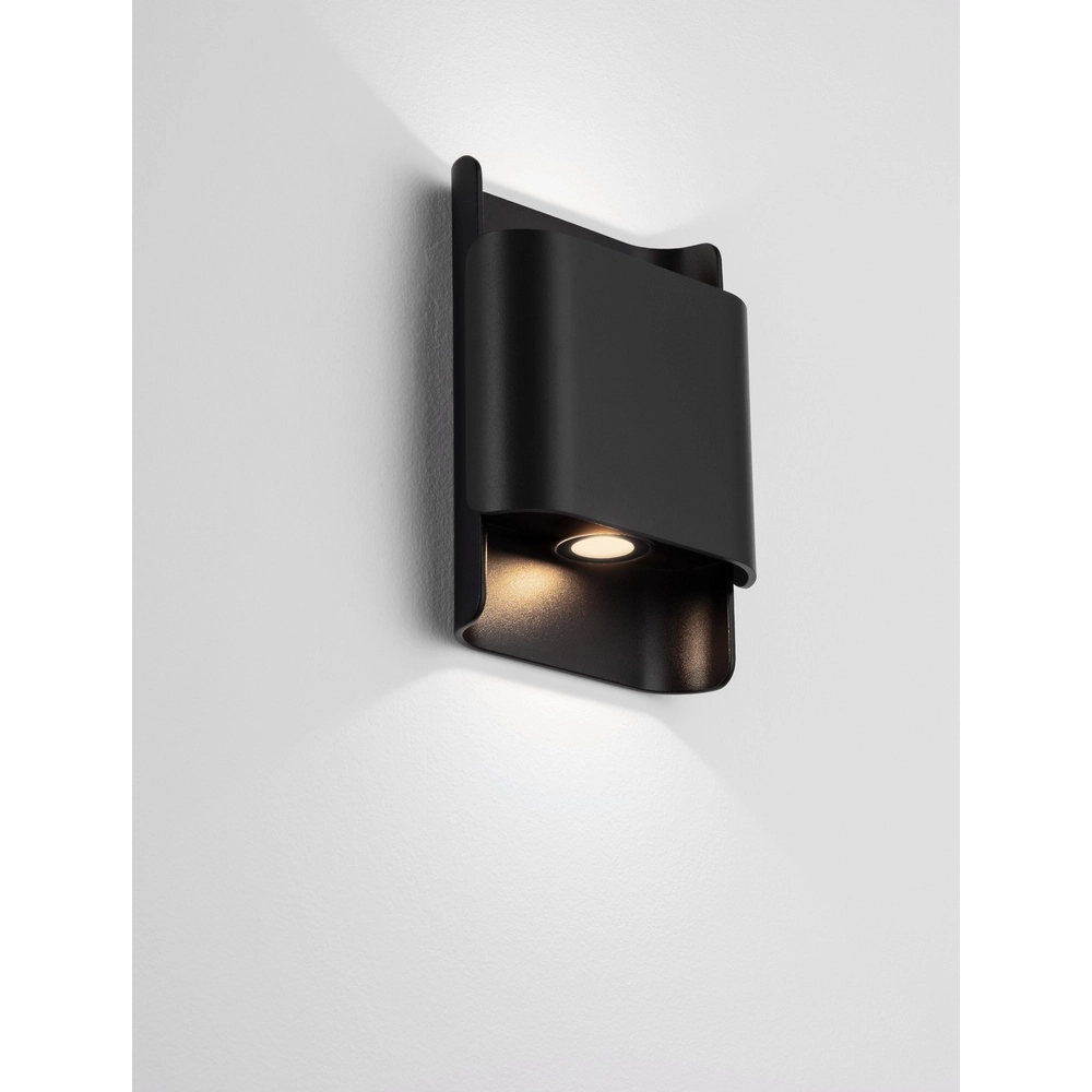 Zwarte opbouwspot Polly 18cm Lyora 5212017465160