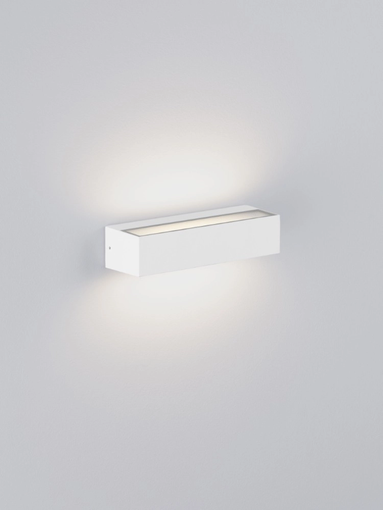 Strakke wandlamp Lane wit 22cm - 21W Lyora 5212017496775