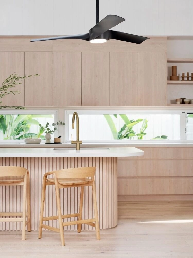 Design plafondventilator Line Ø 132cm zwart Beacon 9333509174813