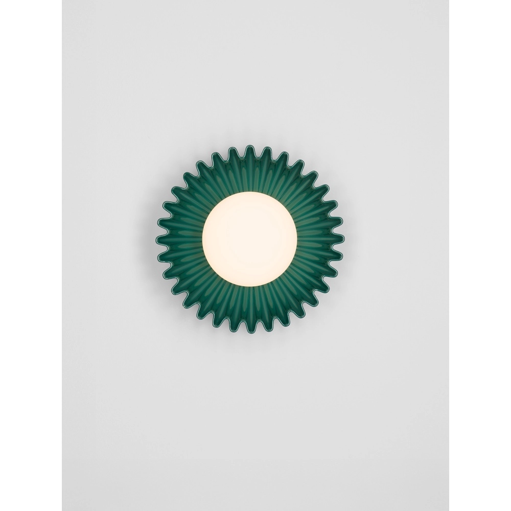 Wandlamp Petel groen met wit glas Lyora 5212017483942