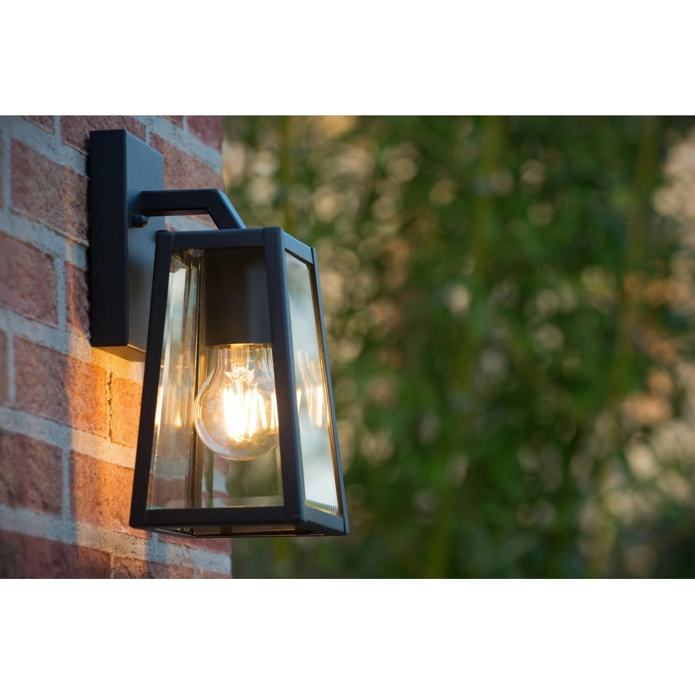 Zwarte wandlamp Matslot design Lucide 5411212290397