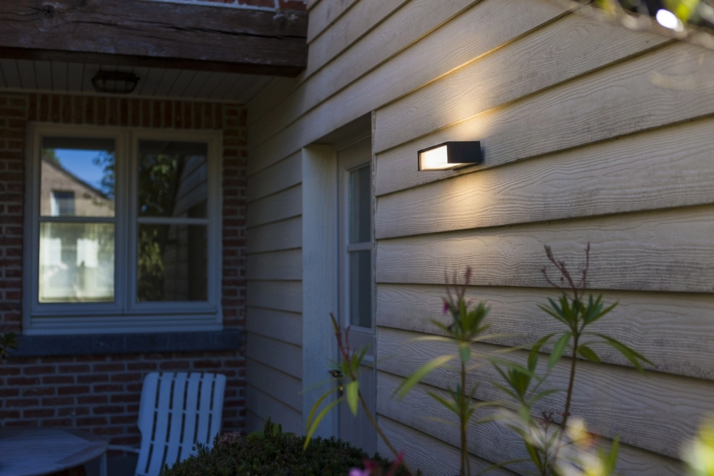 Moderne wandlamp Telis grijs met solar Lutec 6939412018133