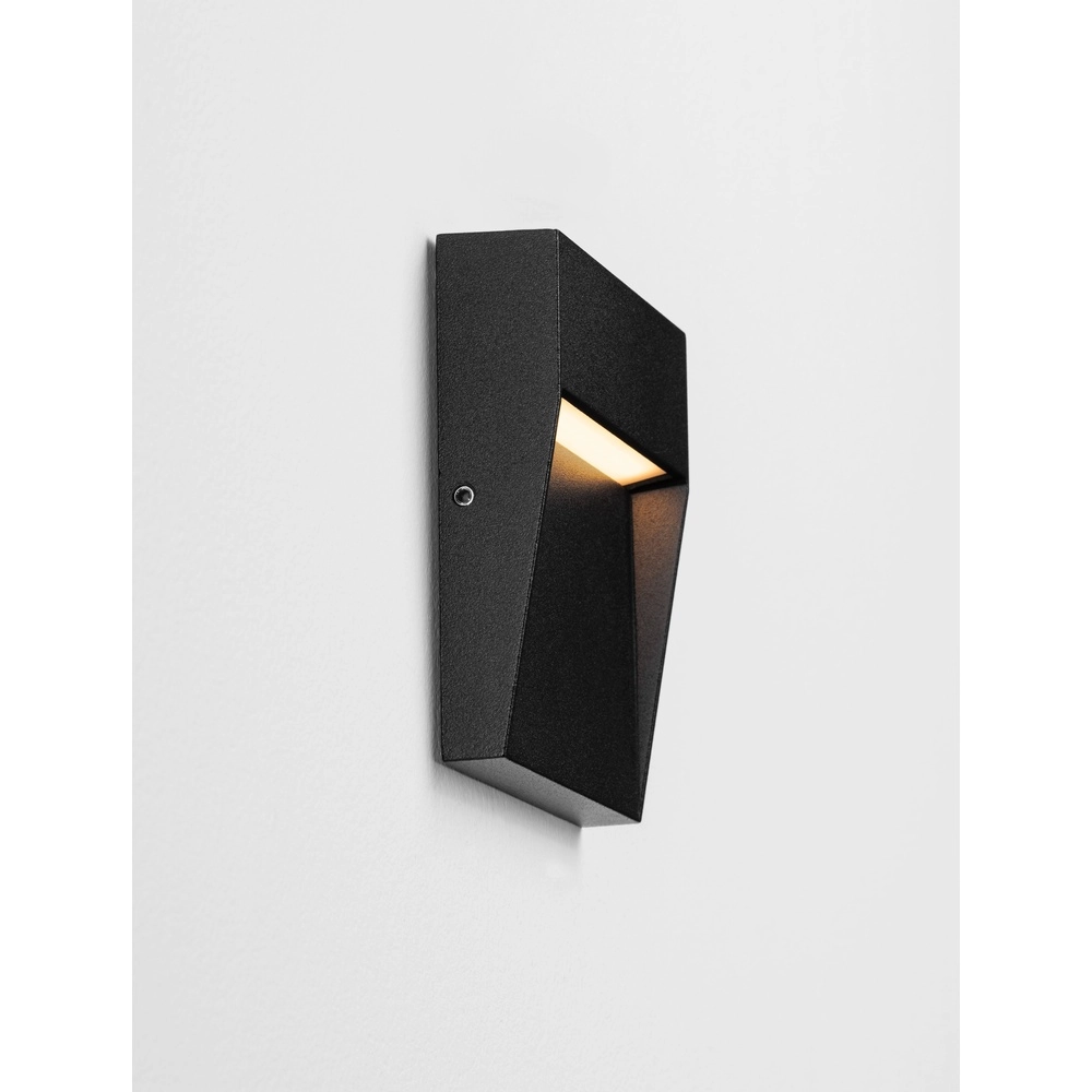 Vierkante wandlamp Toby design zwart Lyora 5212017453570