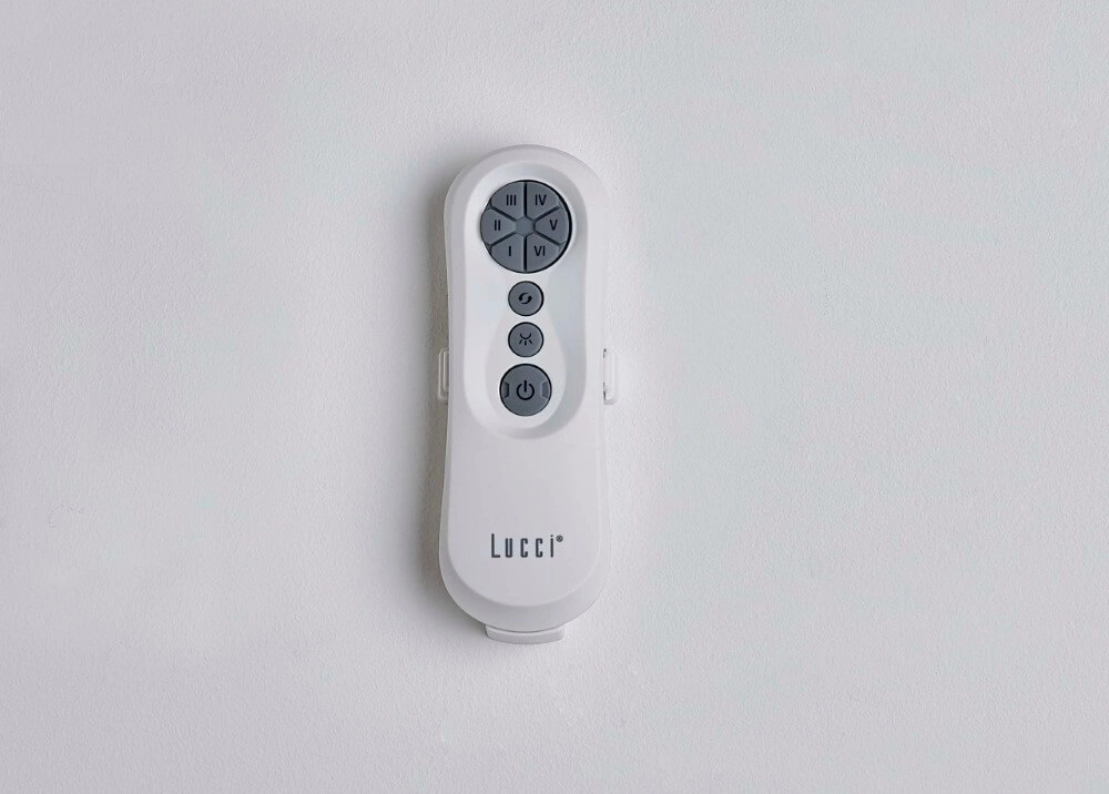 Witte plafondventilator met lamp Peregrine Ø 142cm Beacon 9333509165309
