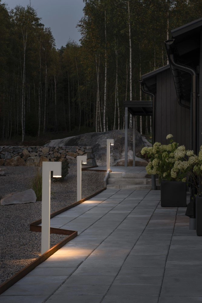 Strakke padverlichting Antares 100cm wit KonstSmide 7318304142504