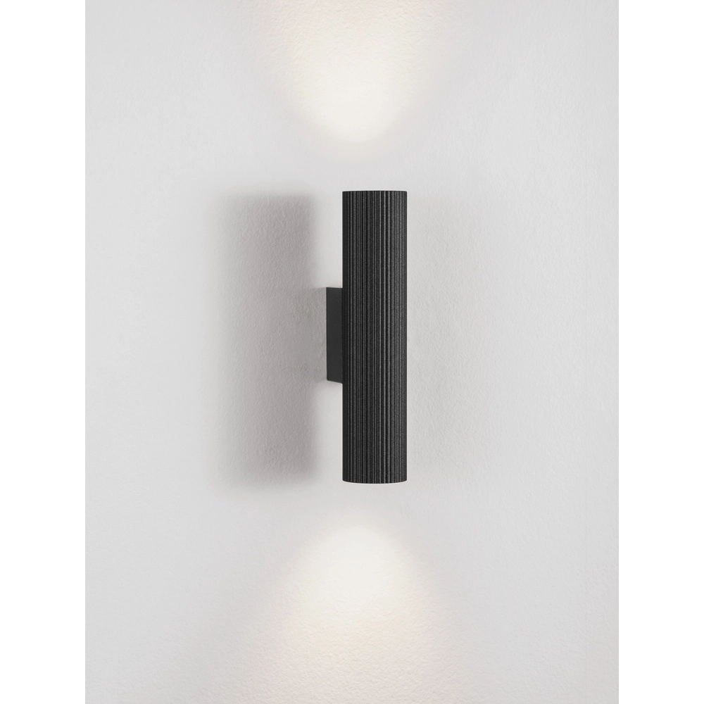 Wandspot Comet up & down zwart Lyora 5212017475794