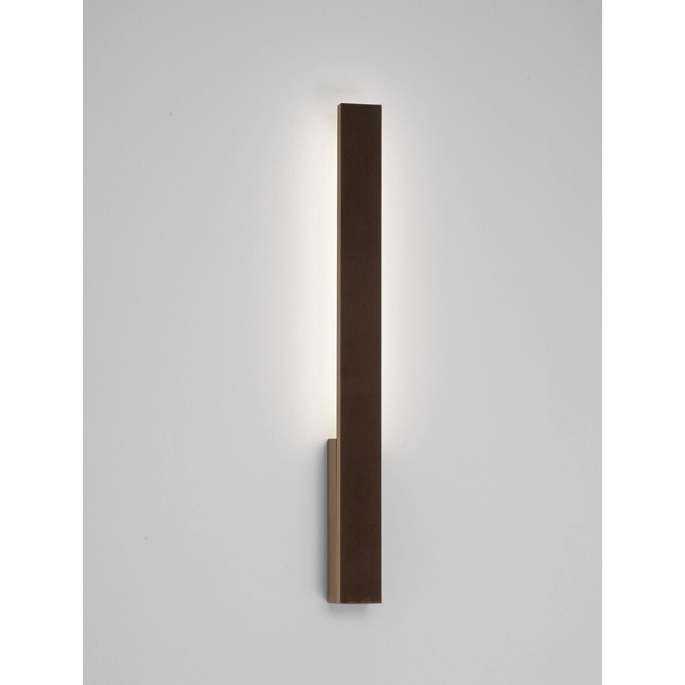 Strakke wandlamp Isos roestbruin 61cm
