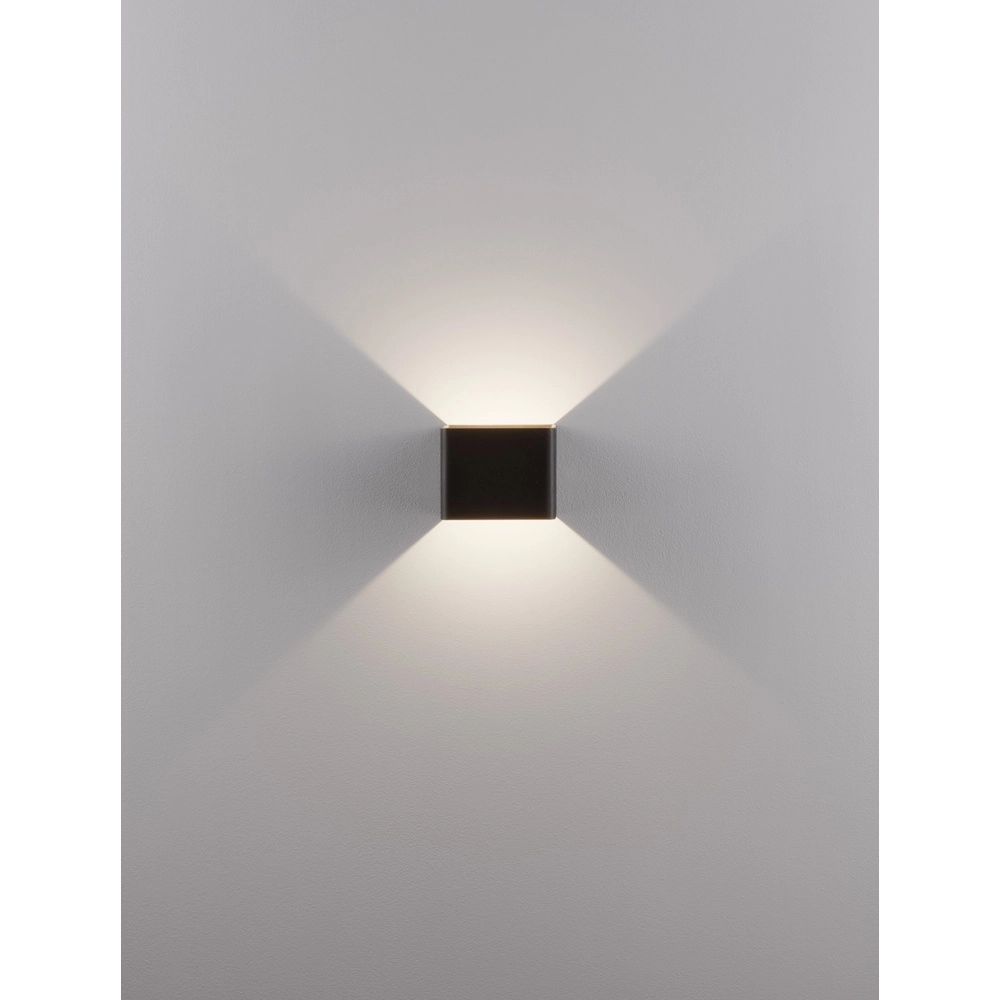 Wandspot Epic vierkant zwart Wandspot Epic vierkant zwart