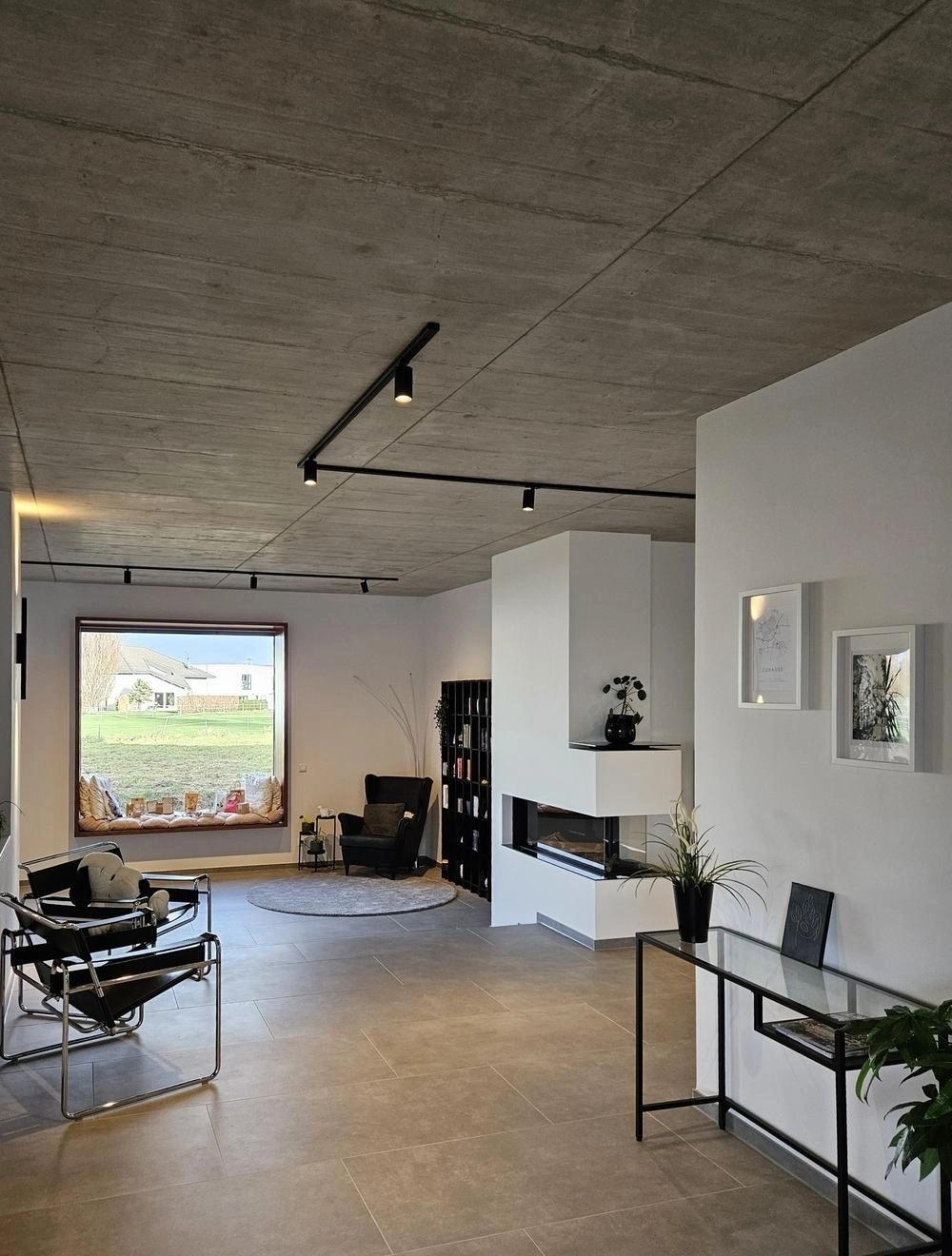 Spot Tevo Wing led zwart 1-fase Lyora 4255805300640