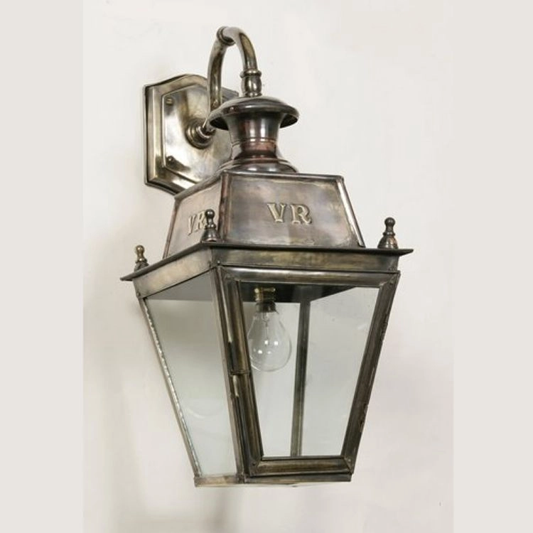 Landelijk buitenlamp Balmoral Top Mount handgemaakt 73cm - gepoetst goud (PBUL) Limehouse 8716803510364