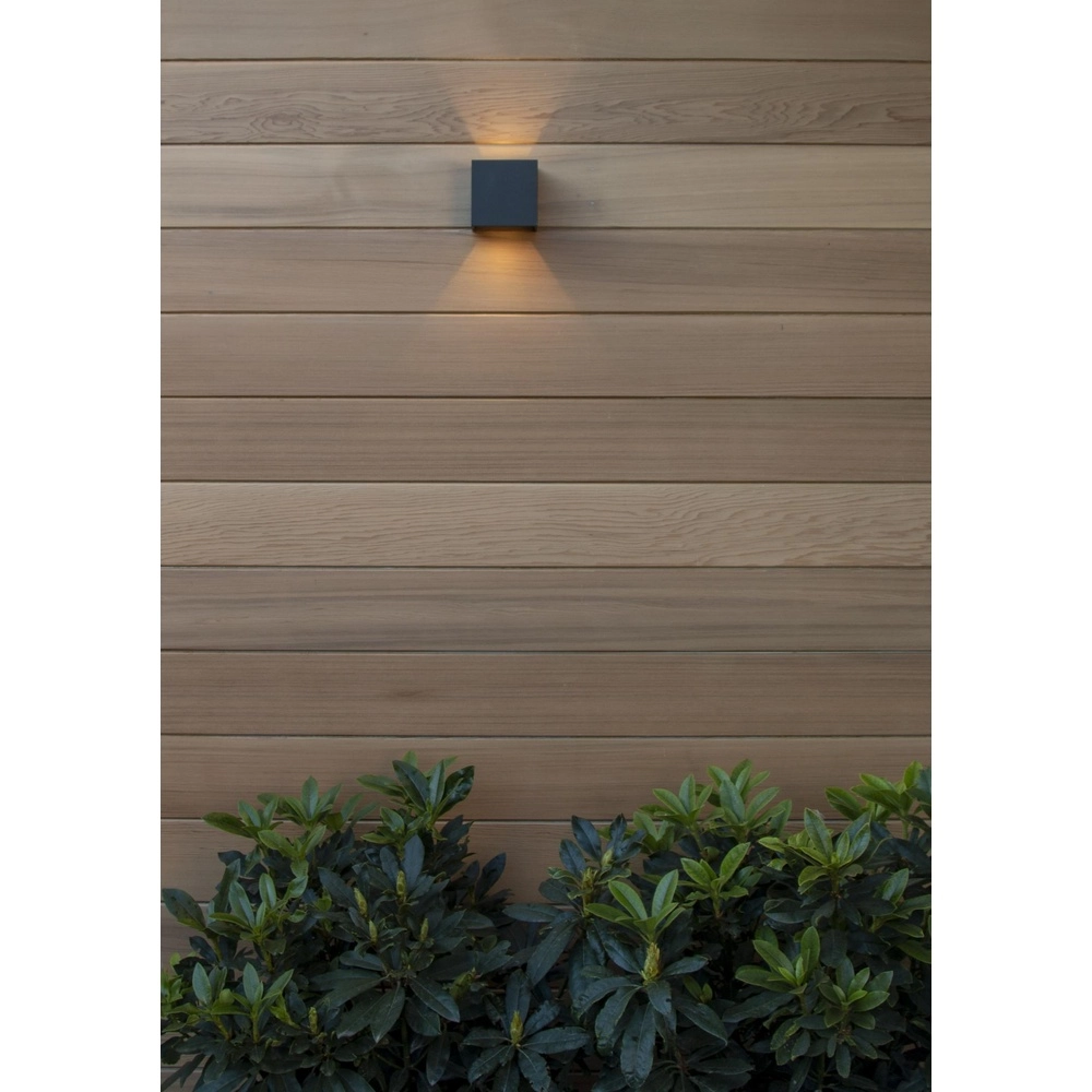 Vierkante wandspot Axi 2 x 7W IP54 zwart Lucide 5411212690005