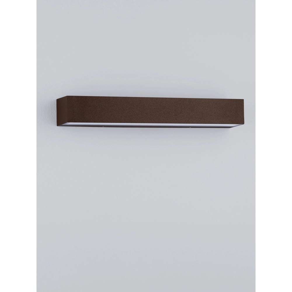 Strakke wandlamp Lane roestbruin 36cm - 28W Lyora 5212017496836