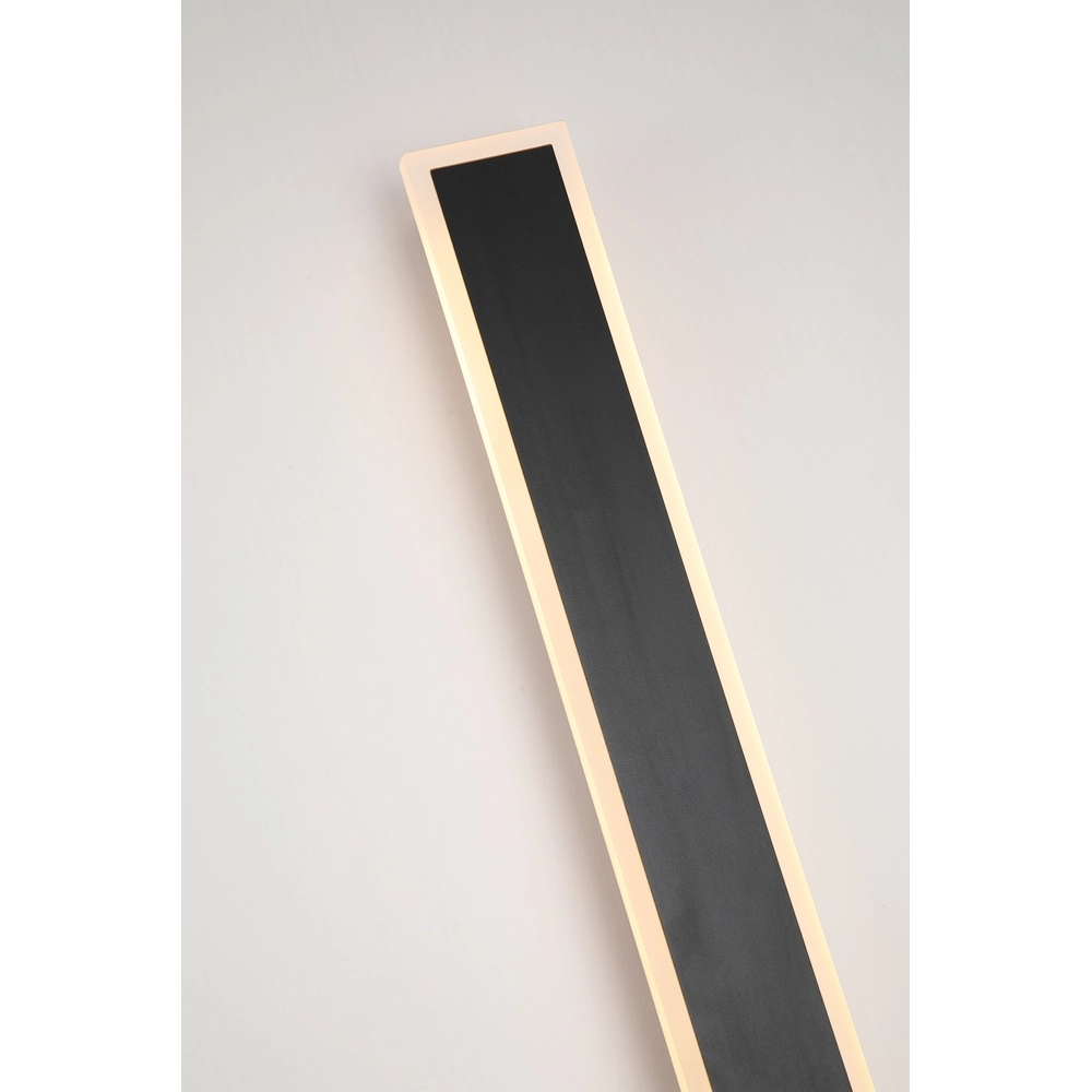 Design wandlamp Bordo zwart 120cm Searchlight 5053423289984