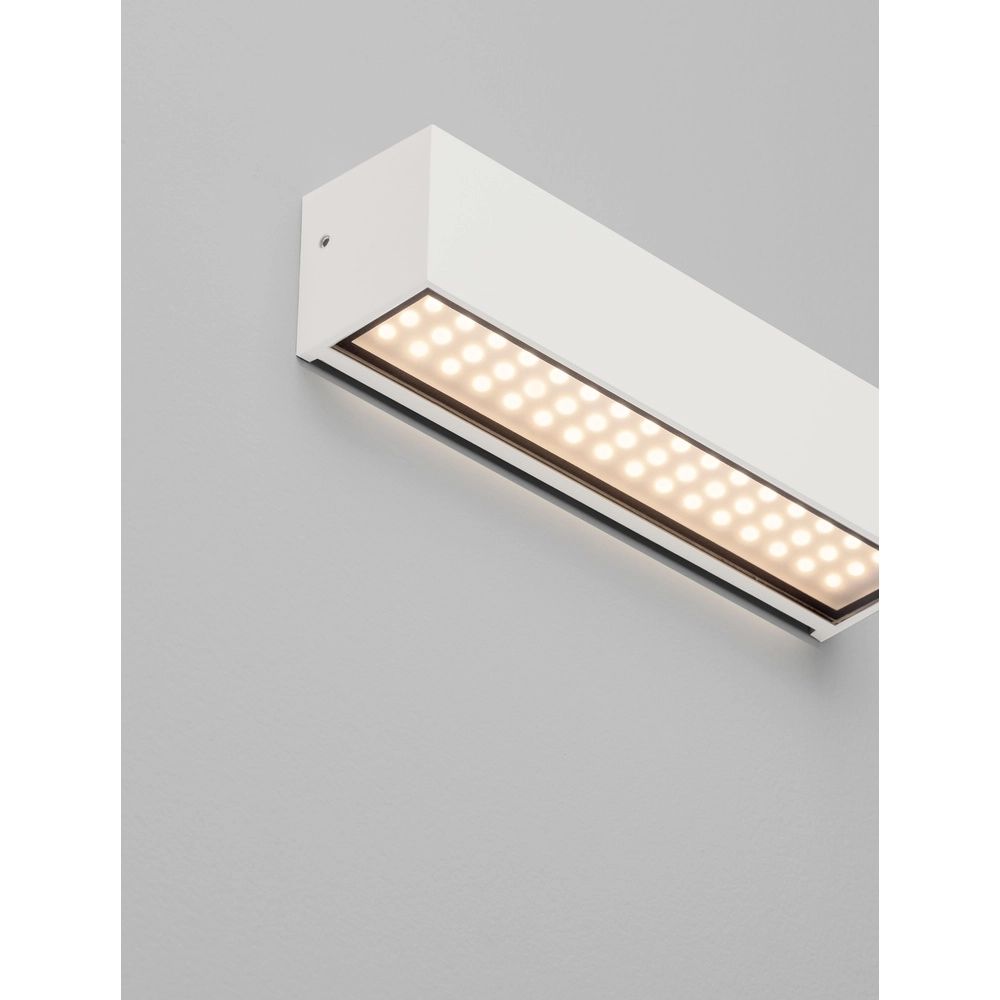 Strakke wandlamp Allure wit 22cm Lyora 5212017479112