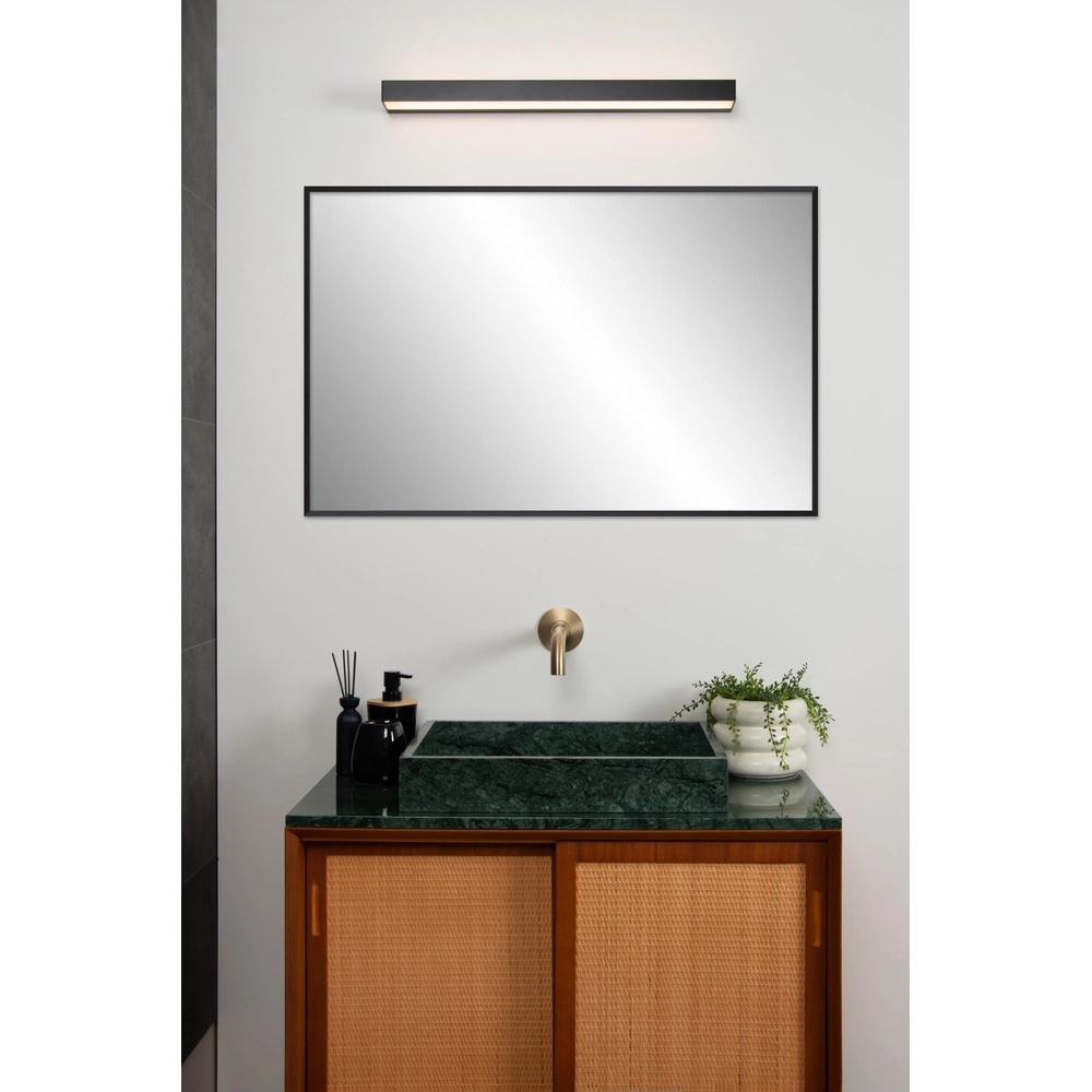 Badkamer wandlamp Alexa 60cm zwart - IP44 - 8W Lucide 5411212040527