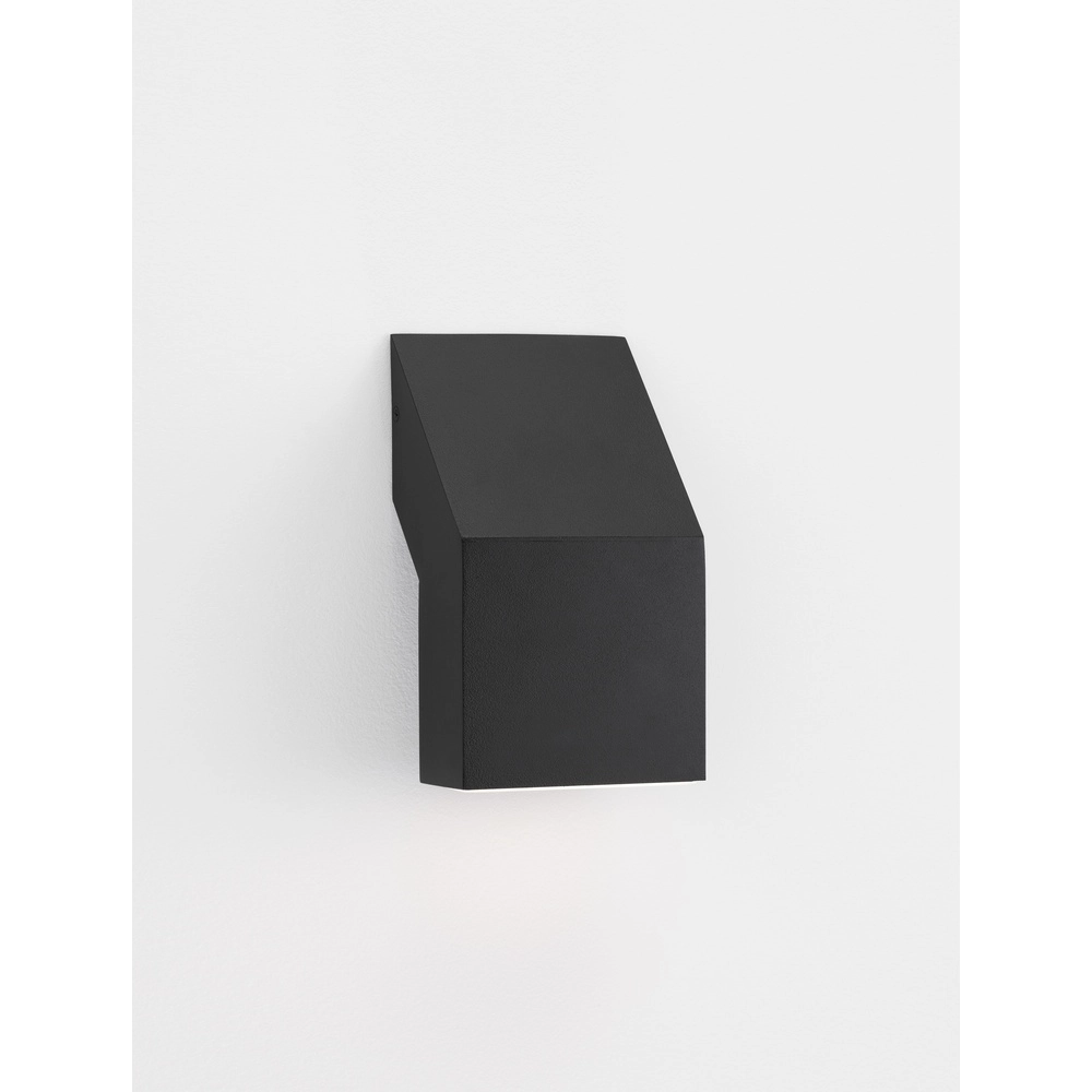 Design wandlamp Brigitta zwart Lyora 5212017435484