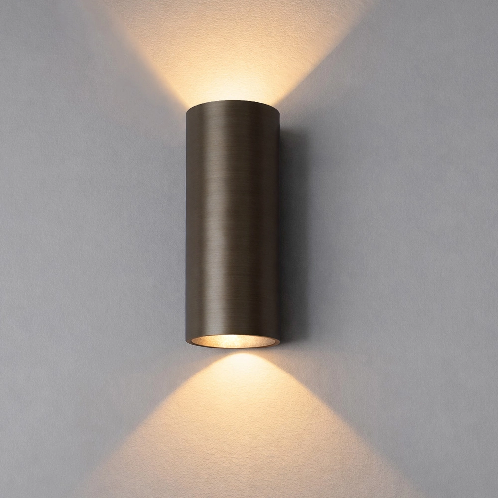 Strakke wandspot Brody 2 dim to warm donker antiek bruin