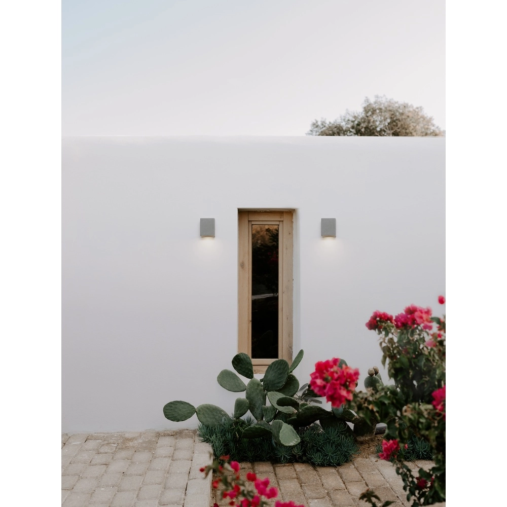 Vierkante spot Emile betongrijs Lyora 5212017440419