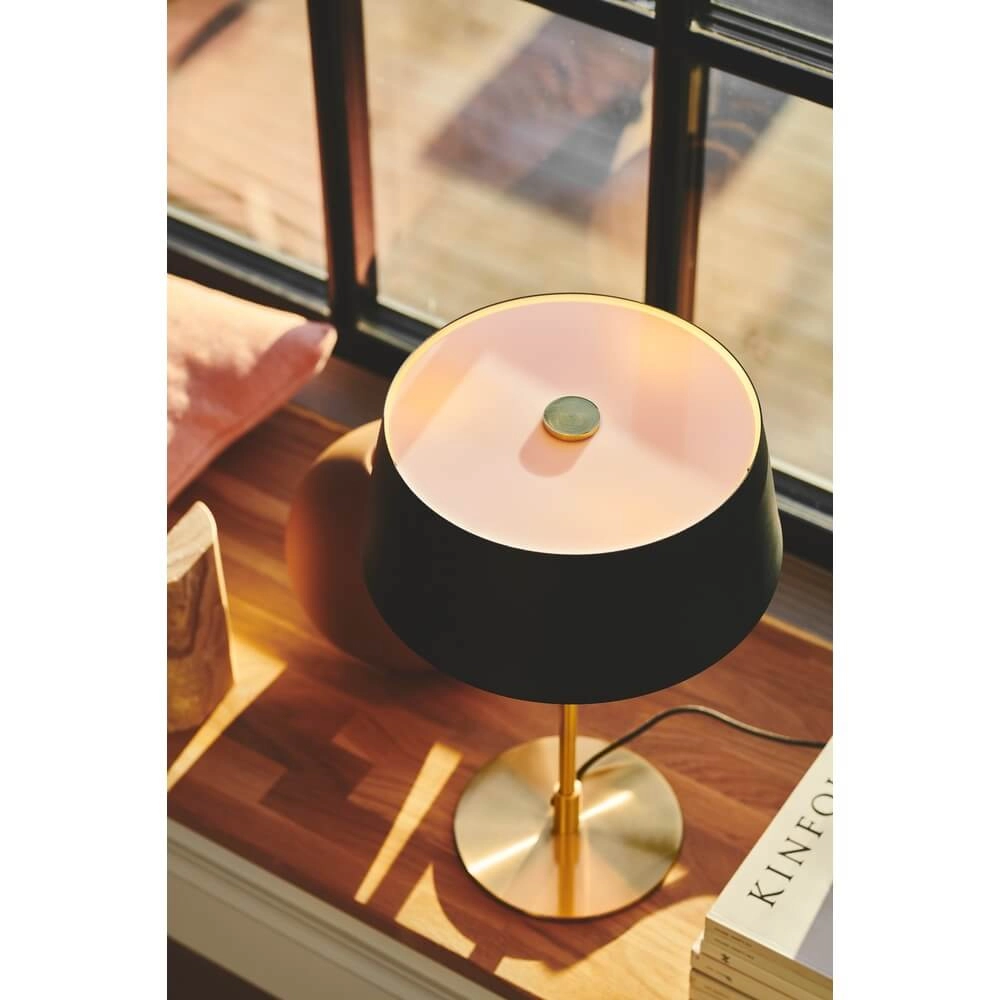 Strakke tafellamp Clasi zwart Ø 29cm Nordlux 5704924015946