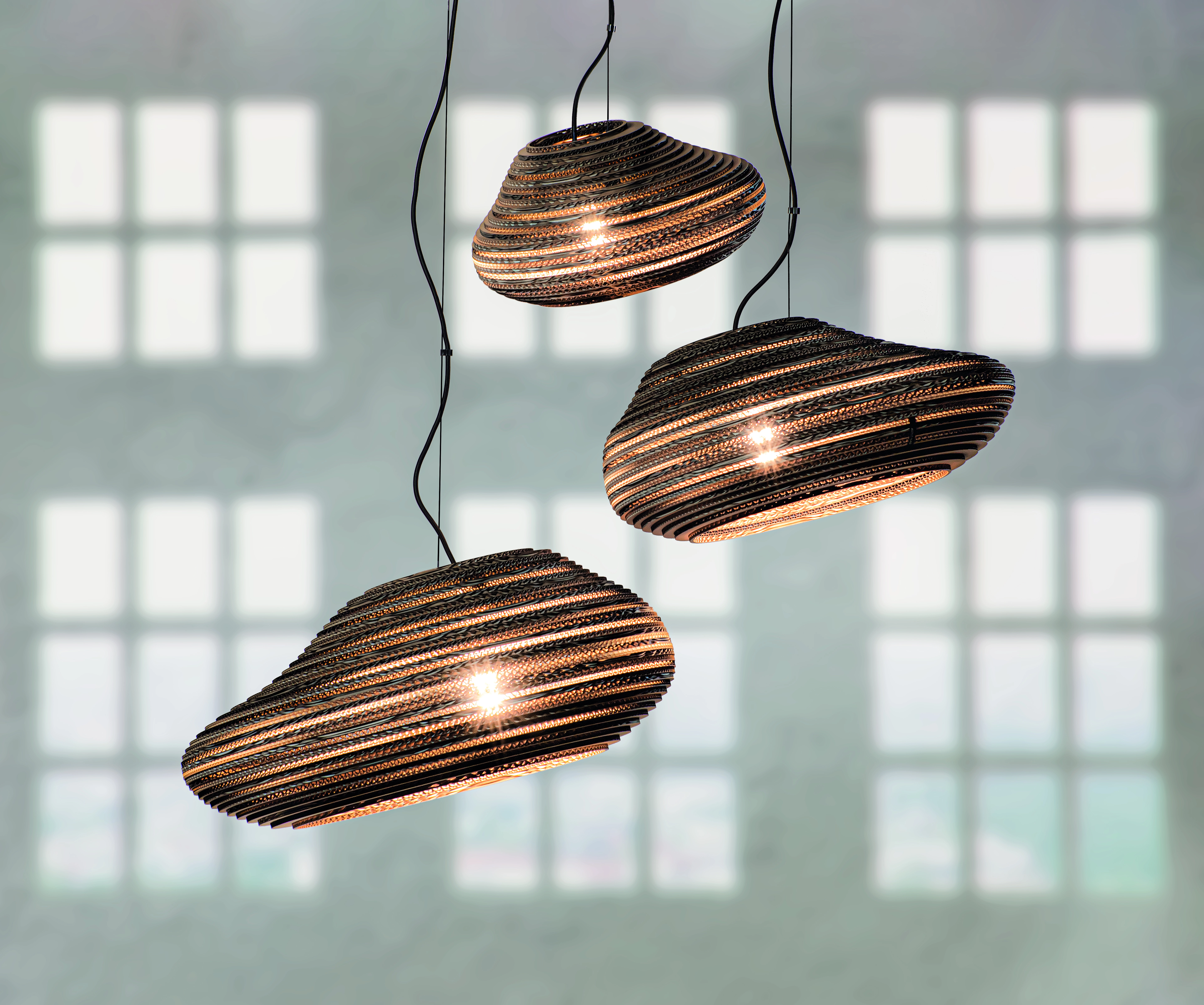 Oval 540 kartonnen hanglamp Ø 54cm Think Paper 8720165407101