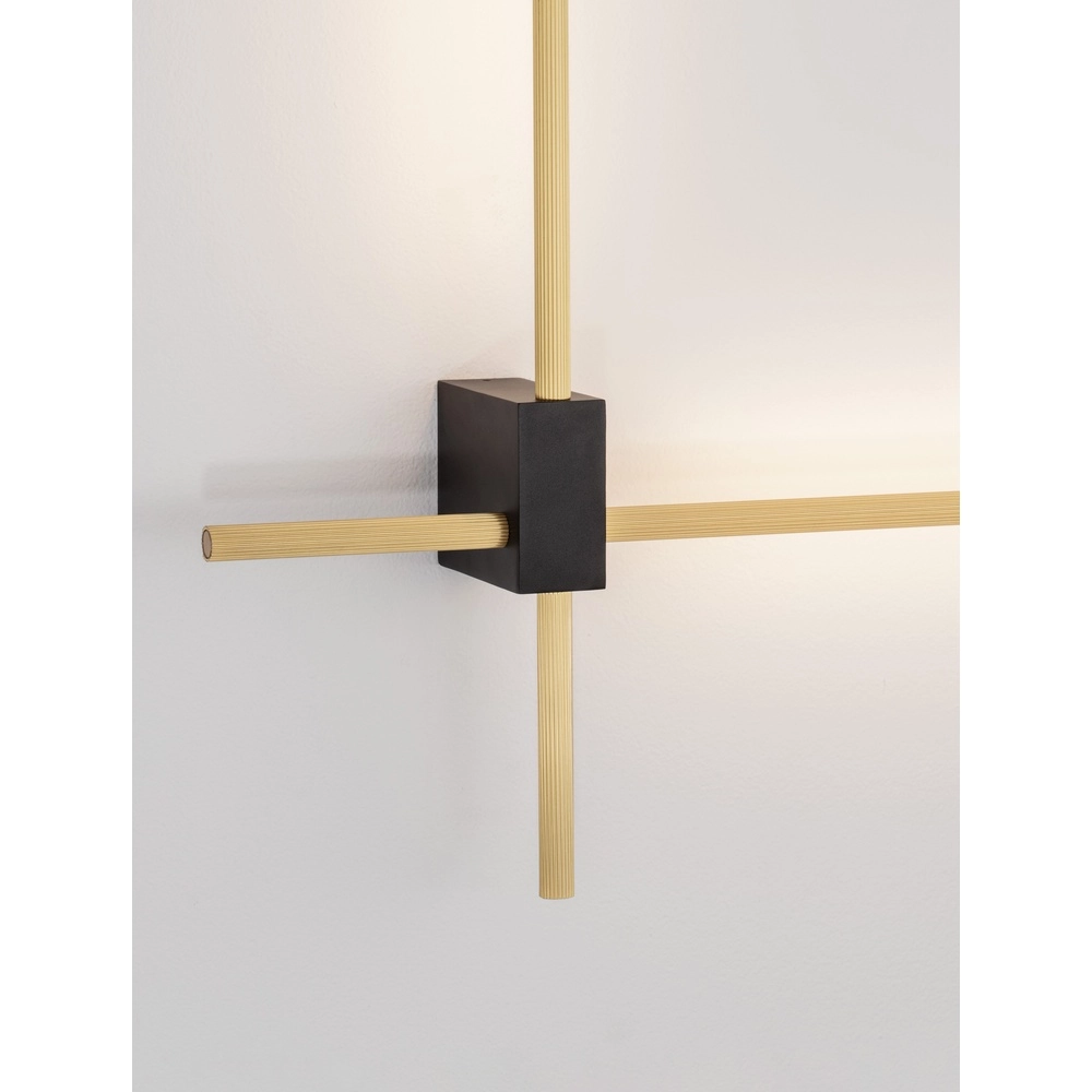 Strakke wandlamp Peak goud Lyora 5212017473714