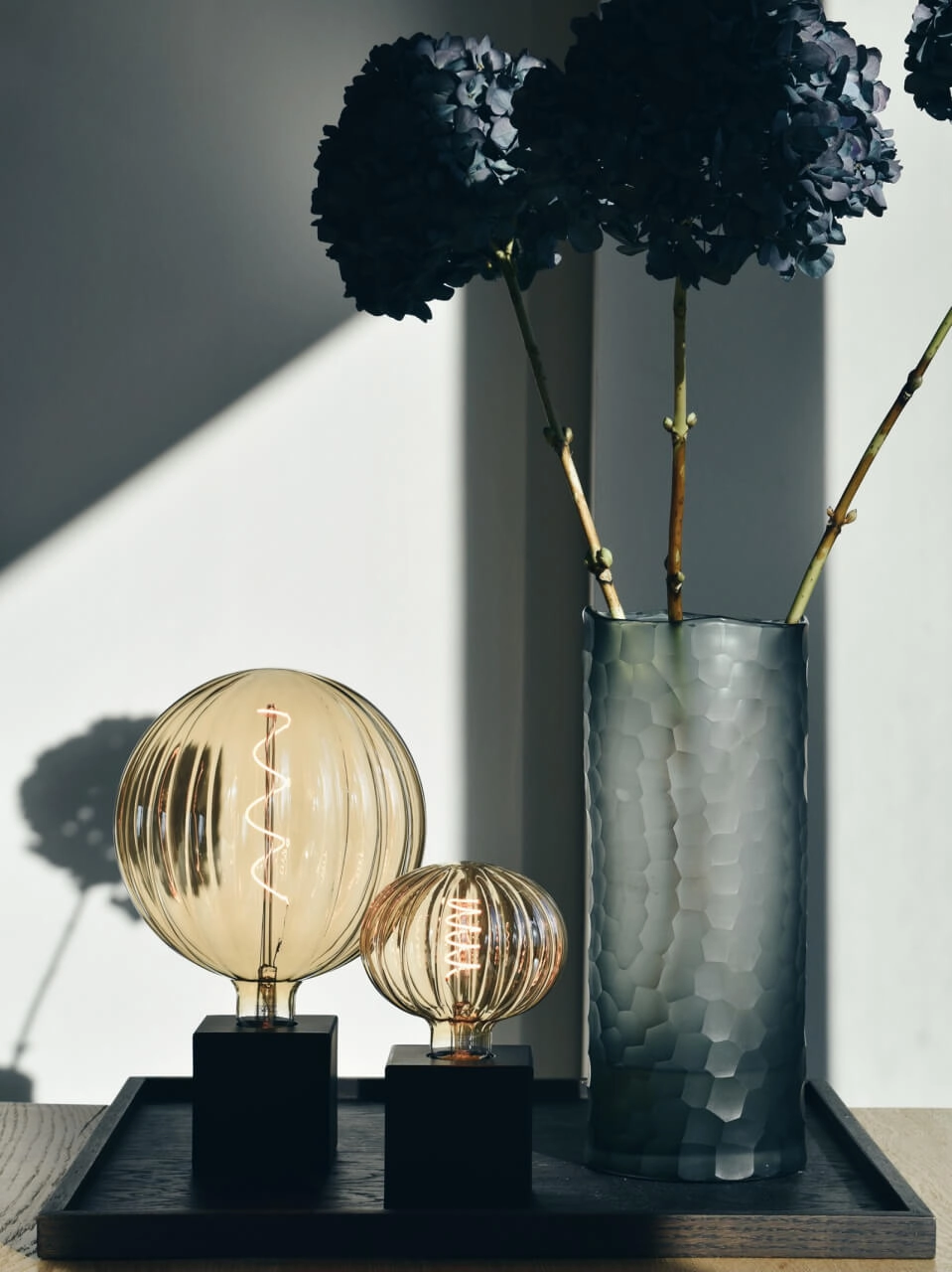 Zwart tafellampje Calexa Circle 8712879147985