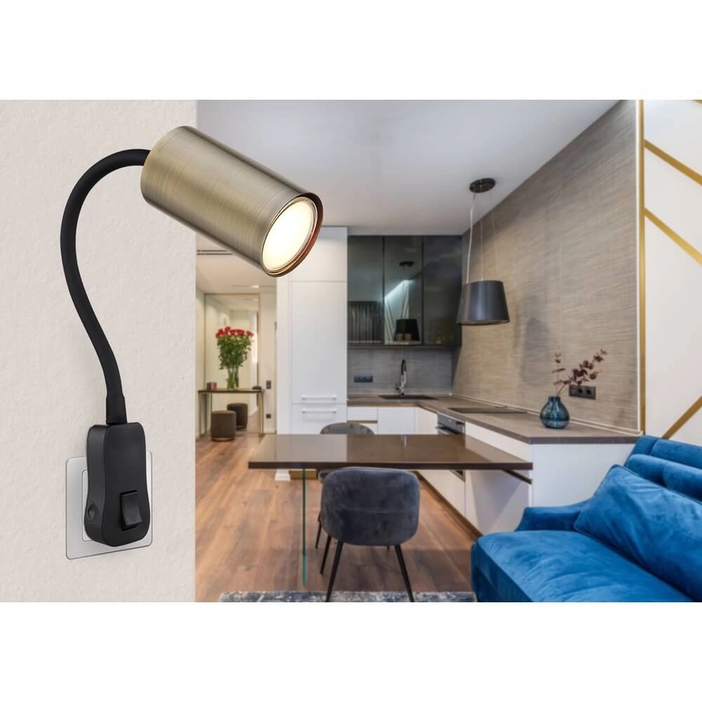 Zwarte lamp Robby stopcontact met messing Globo 9007371434008