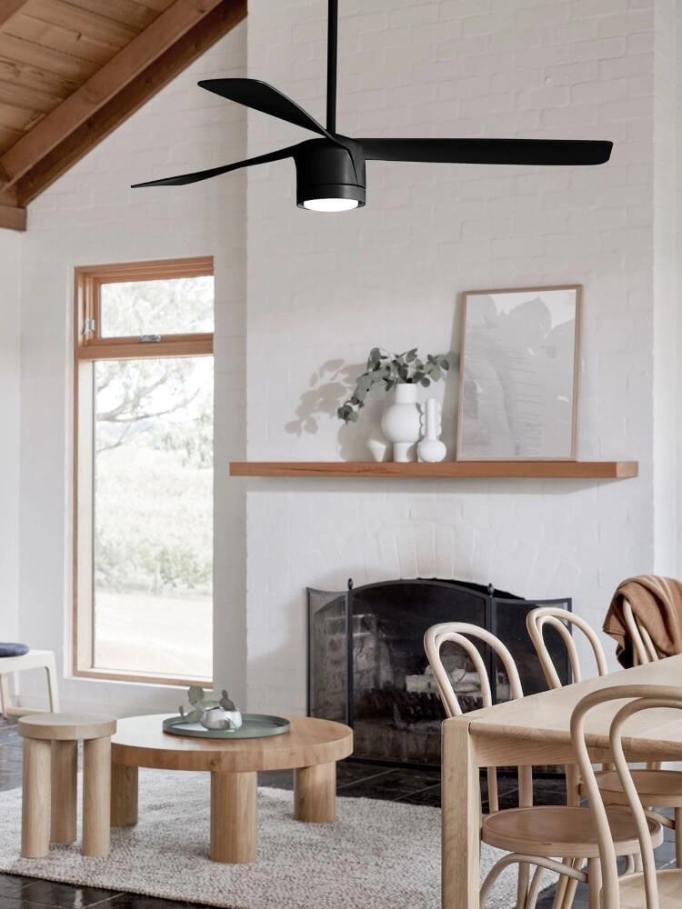 Zwarte plafondventilator met lamp Peregrine Ø 142cm Beacon 9333509165316