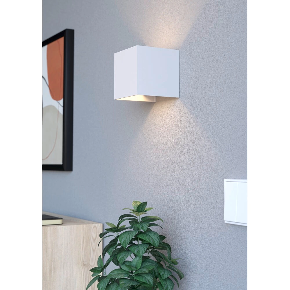 Oplaadbare wandspot Rincine wit Eglo 9002759741167