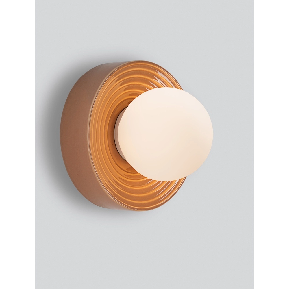 Wandlamp Orbique karamel Ø 16cm Lyora 5212017483935