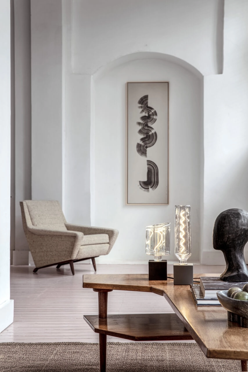 Zwart tafellampje Calexa Circle 8712879147985