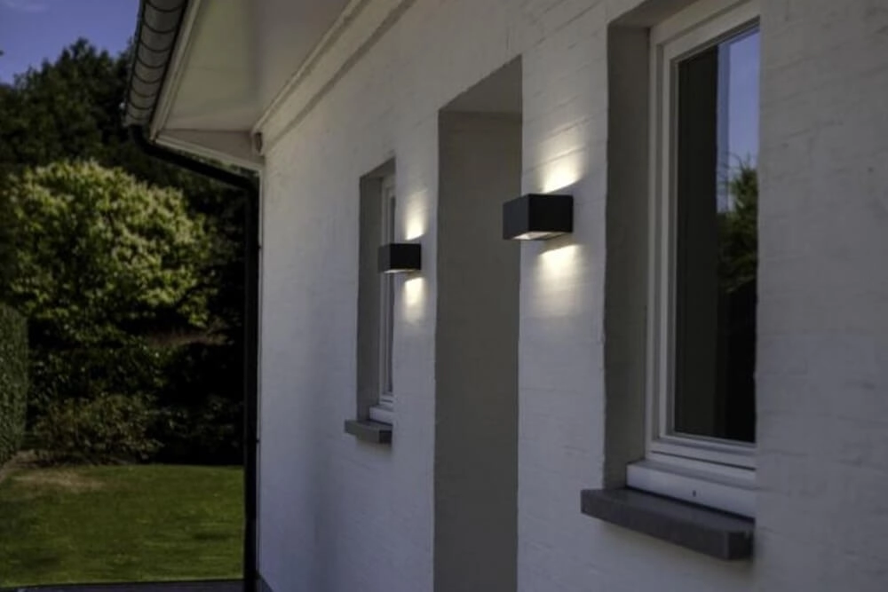 Strakke wandlamp Gemini antraciet Lutec 6939412028606