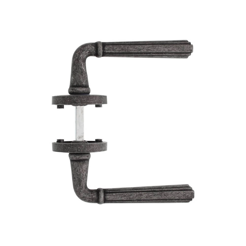 Landelijke deurklink Bellevue oud grijs Intersteel 8714186392751